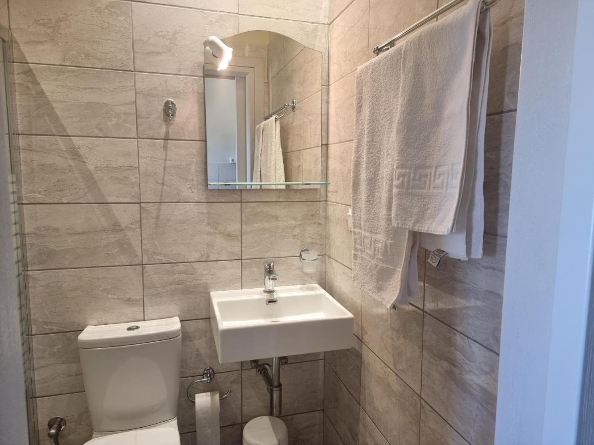 Feakes Apartments アリラス エクステリア 写真
