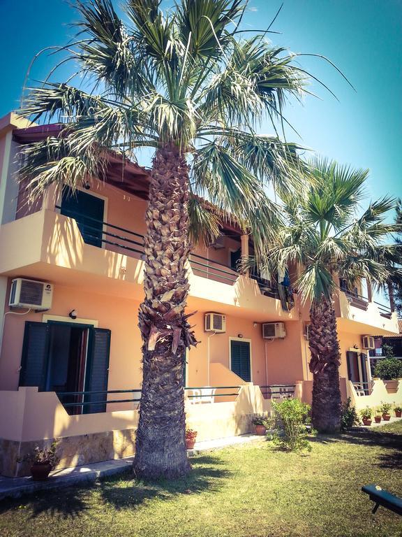 Feakes Apartments アリラス エクステリア 写真